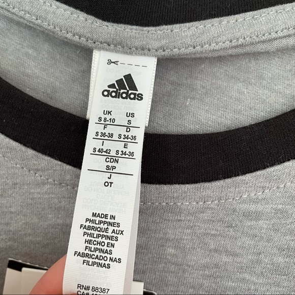 NWT Adidas Long Sleeve T-Shirt - Picture 4 of 8